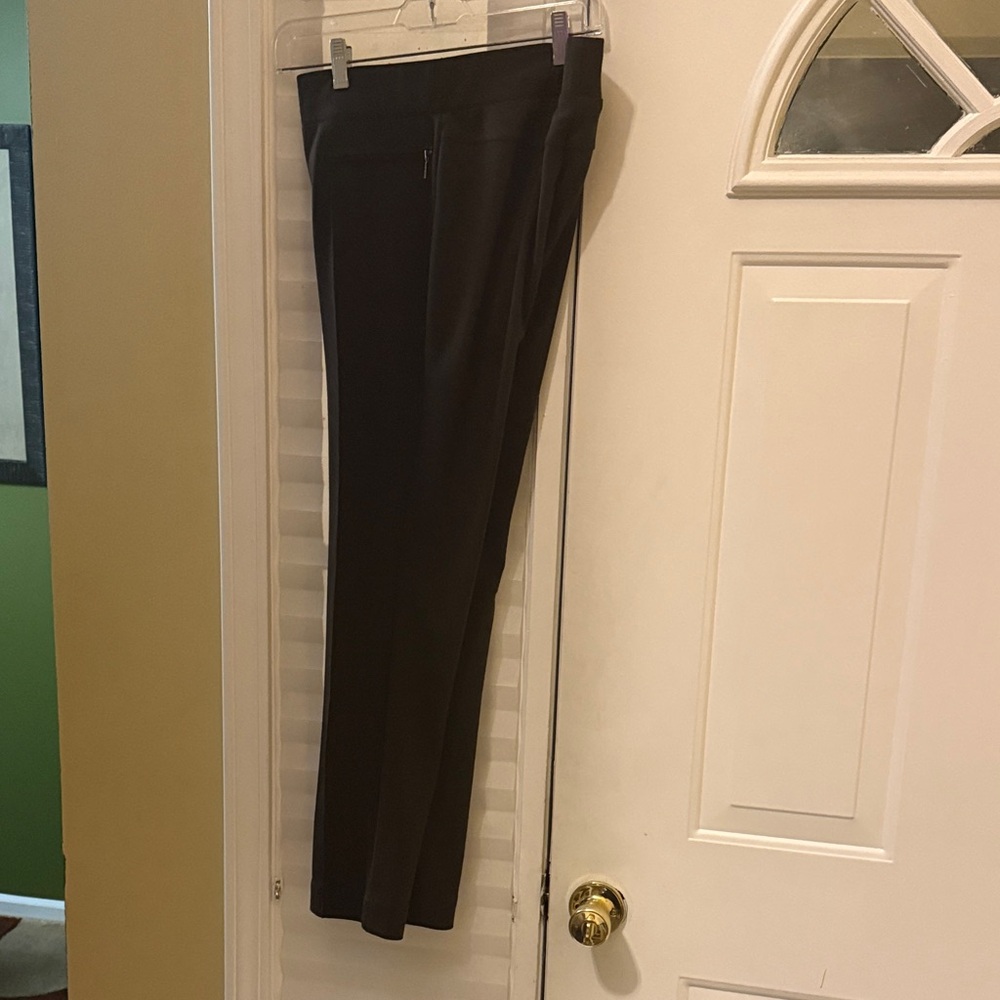 Women’s brown slacks in size 6 petite
